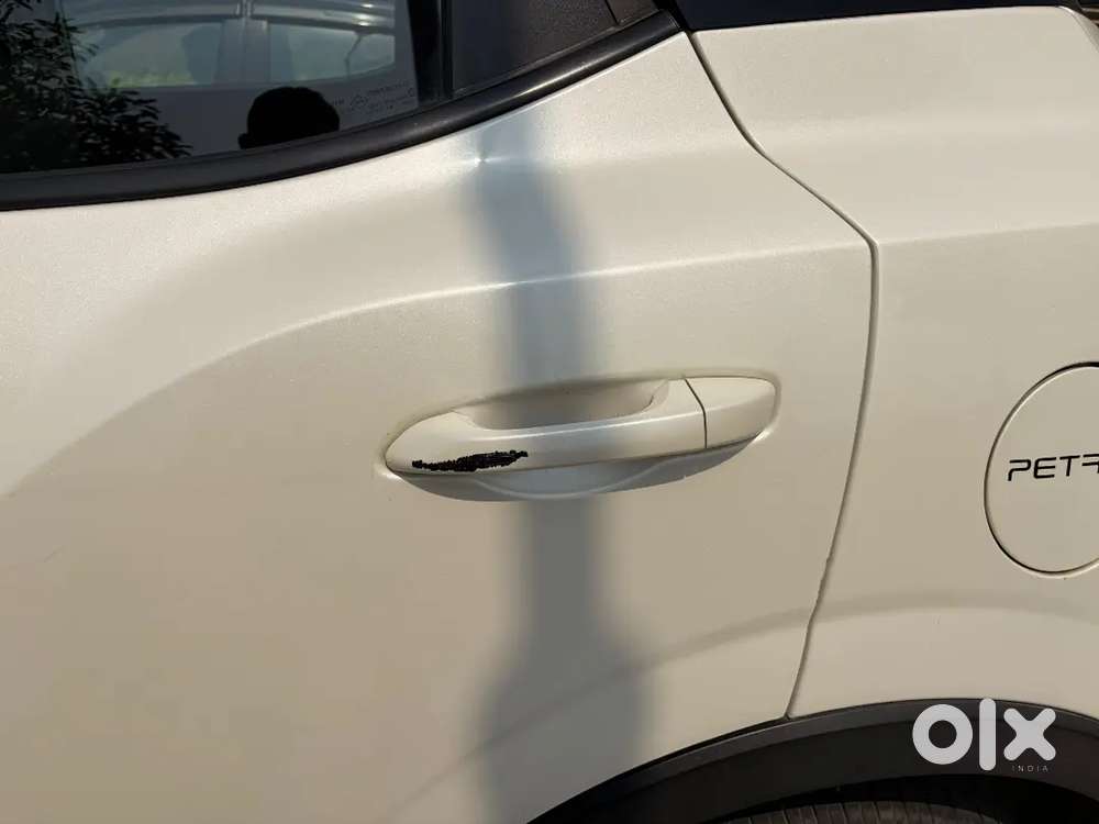 Mahindra Xuv300 2022 Petrol 35000 Km Driven