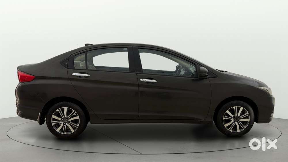 Honda City I-vtec V, 2018, Petrol