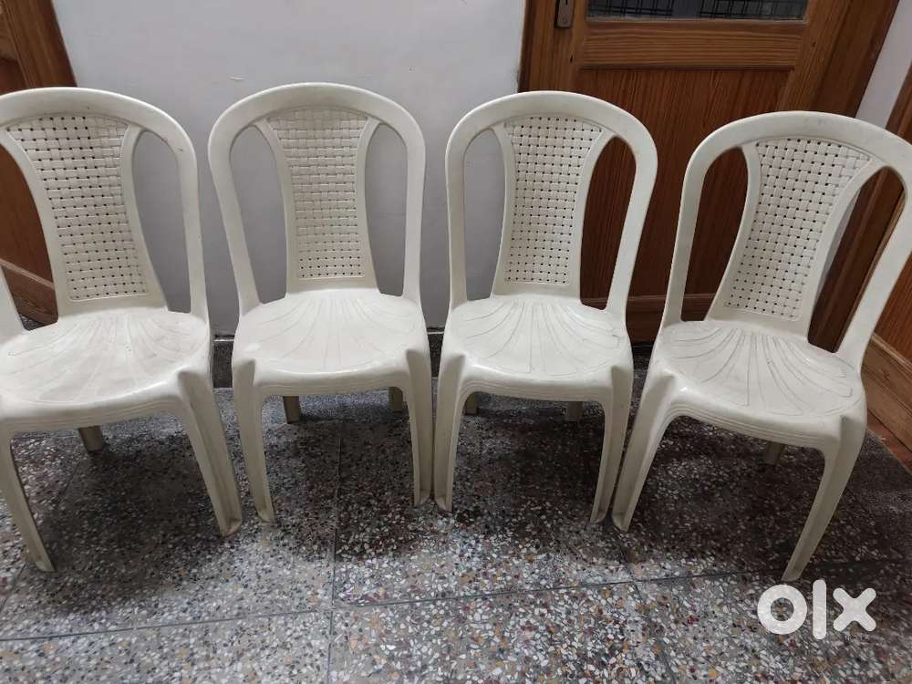 Plastic chairs without arms