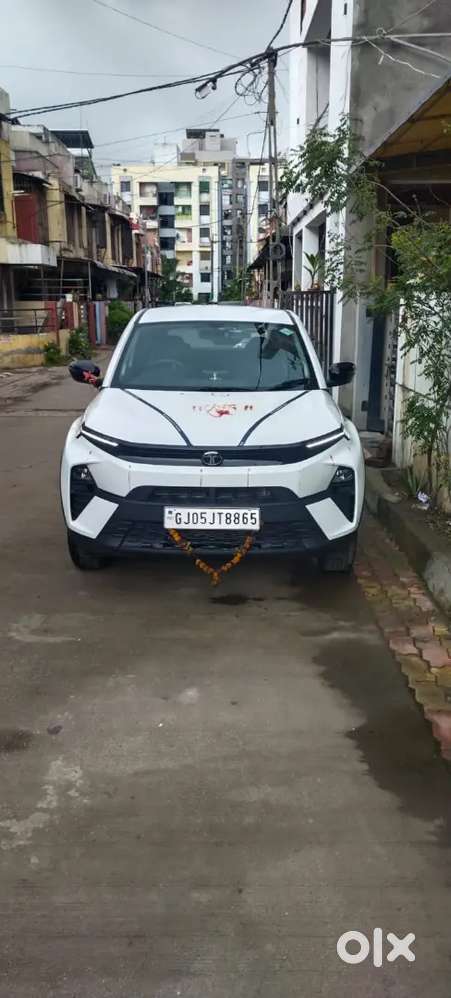 Nexon Smart+ Cng 2025