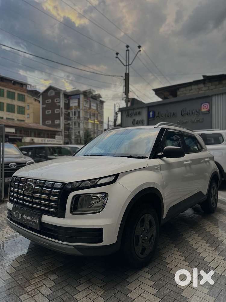 Hyundai Venue E 1.2 Petrol, 2025, Petrol