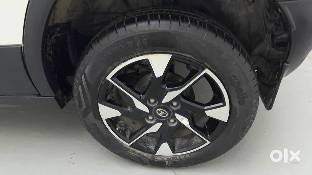 Tata Punch 1.2 Revotron Accomplished Dazzle Pack Mt, 2022, Petrol
