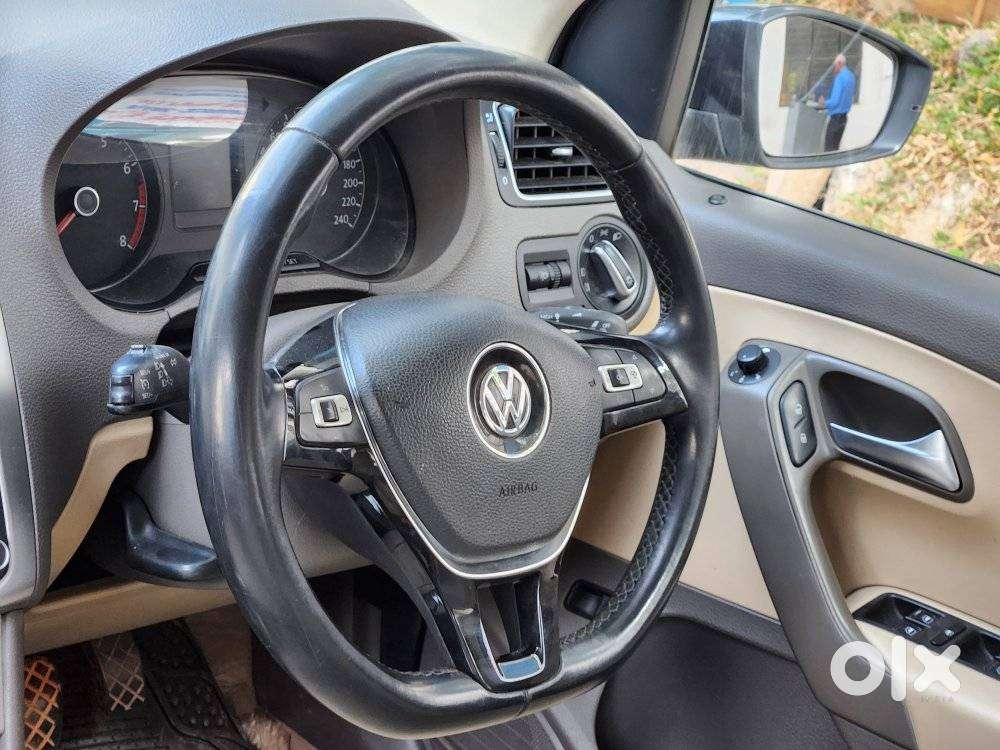 Volkswagen Vento [2015-2017] 1.6 Highline Plus, 2016, Petrol