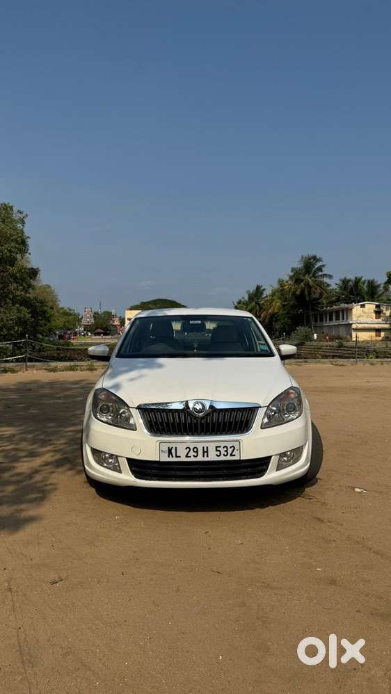 Skoda Rapid 2014 Top-end Mt  New Tyres + Suspensions  Mint Condition