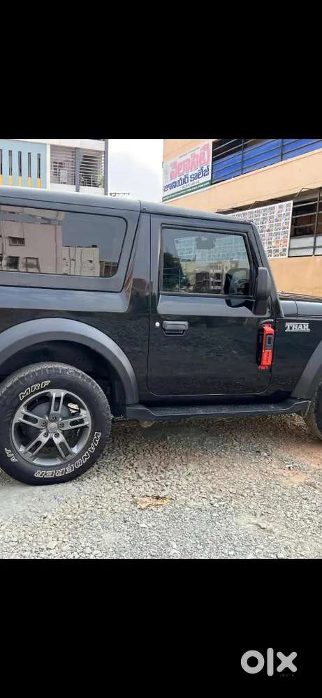 Mahindra Thar Convertible Petrol 2025