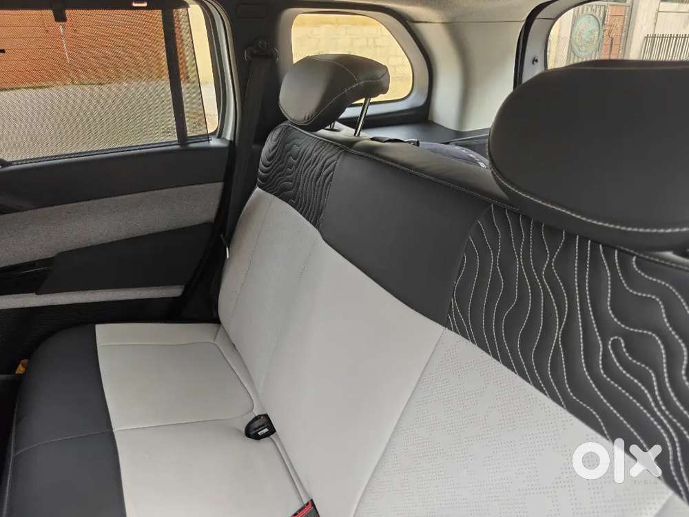 Tata Sierra Pure Petrol Manual 2026