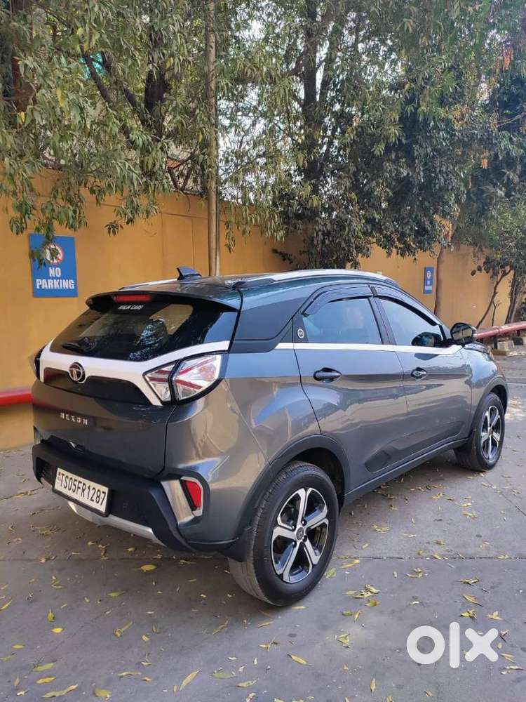 Tata Nexon 1.2 Revotron Xz Plus Premium, 2023, Petrol