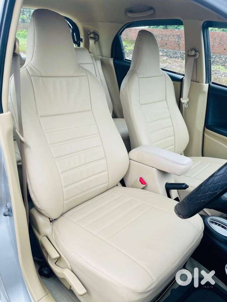 Honda Brio V Automatic, 2016, Petrol