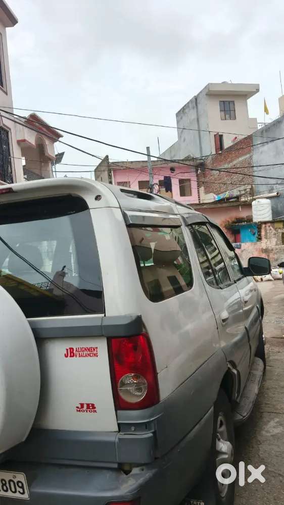 Tata Safari Dicor 2013