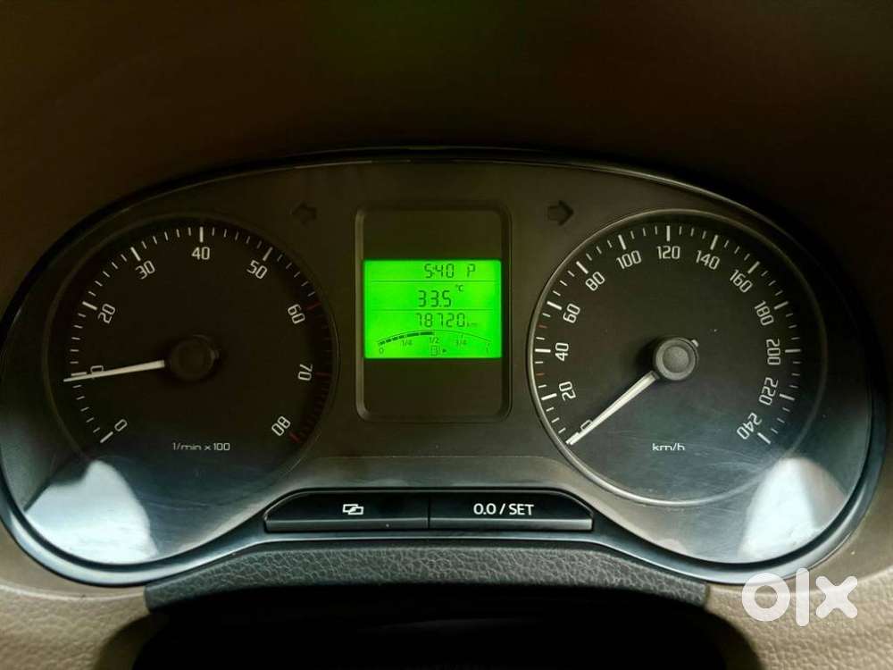 Skoda Rapid 1.6 Mpi Ambition, 2014, Petrol
