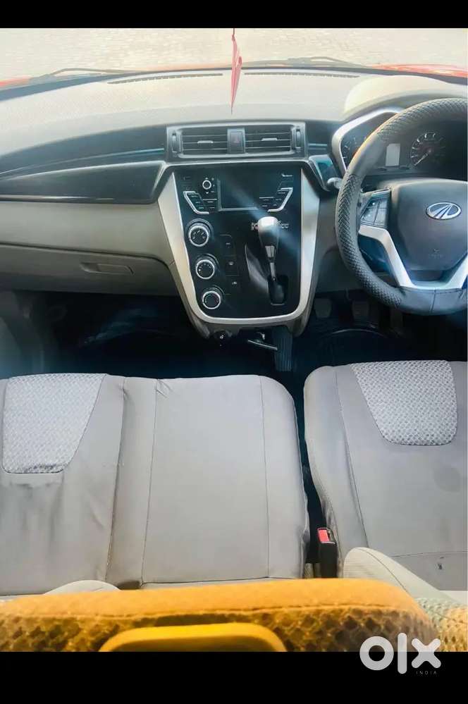 Kuv100 6 Seater K8 Top Model