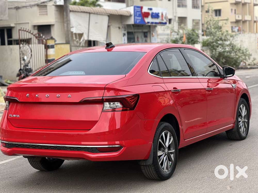 Skoda Slavia Style 1.0l Tsi At, 2022, Petrol