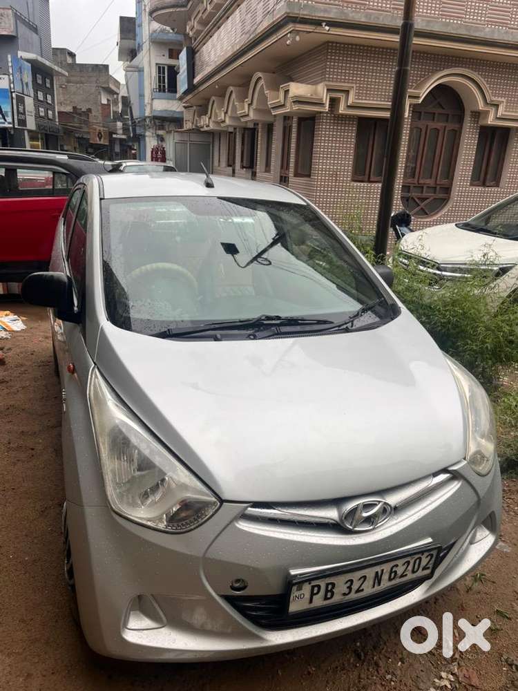 Hyundai Petrol Car 2012