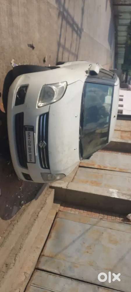 Maruti Suzuki Swift Vxi