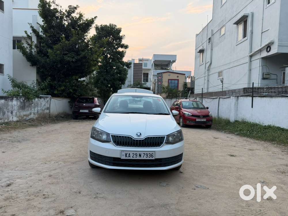 Skoda Rapid 2021 Petrol