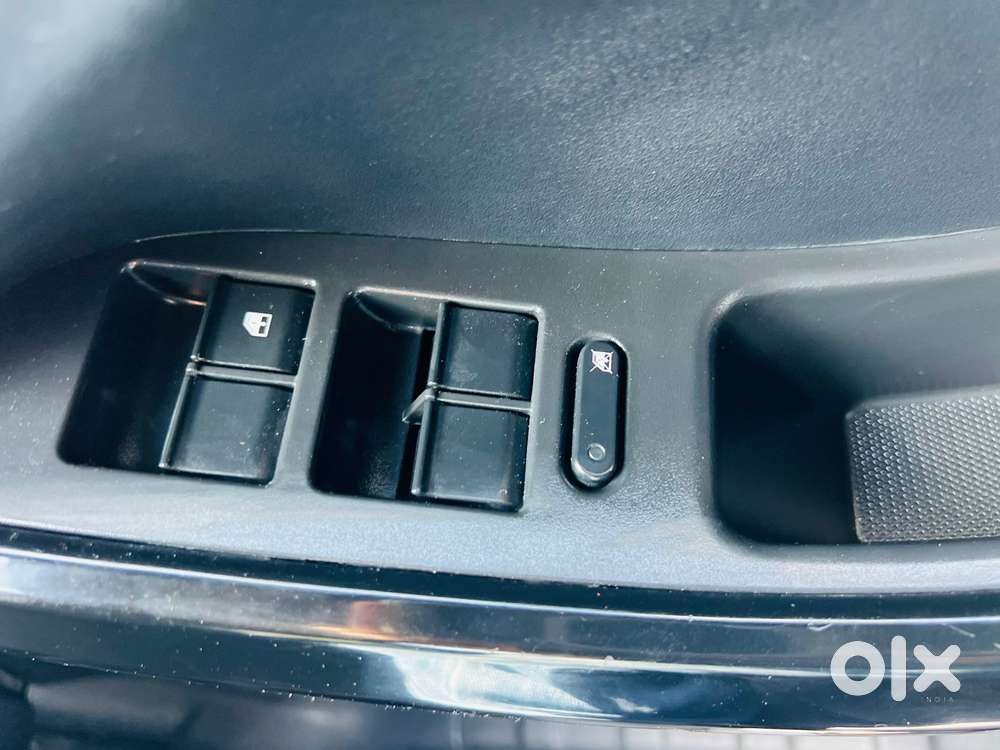 Tata Nexon 1.2 Revotron Xz Plus (o) Dark Edition, 2023, Petrol
