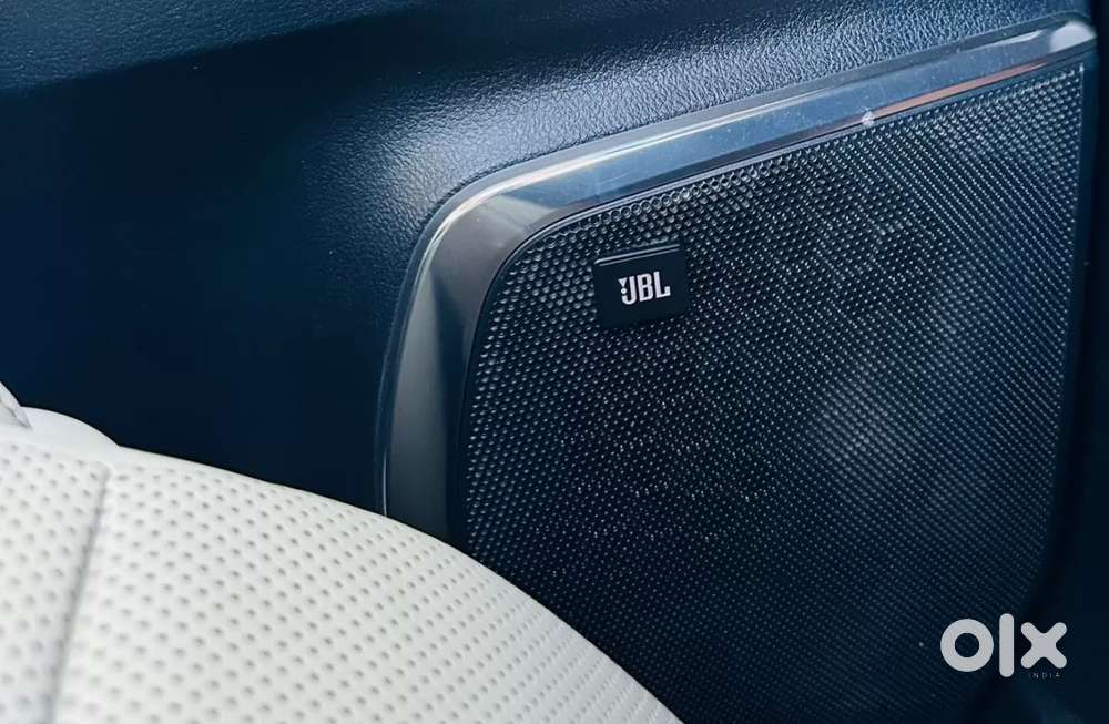Toyota Vellfire Vip – Executive Lounge, 2023, Petrol