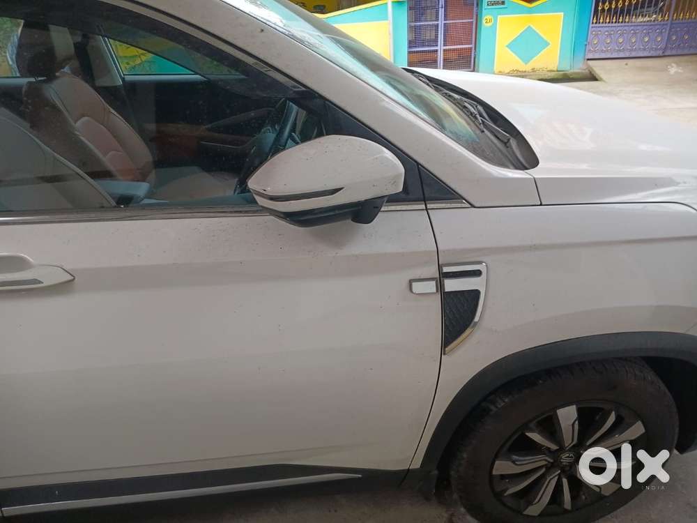 Mg Hector Plus 2021 Petrol 39635 Km Driven