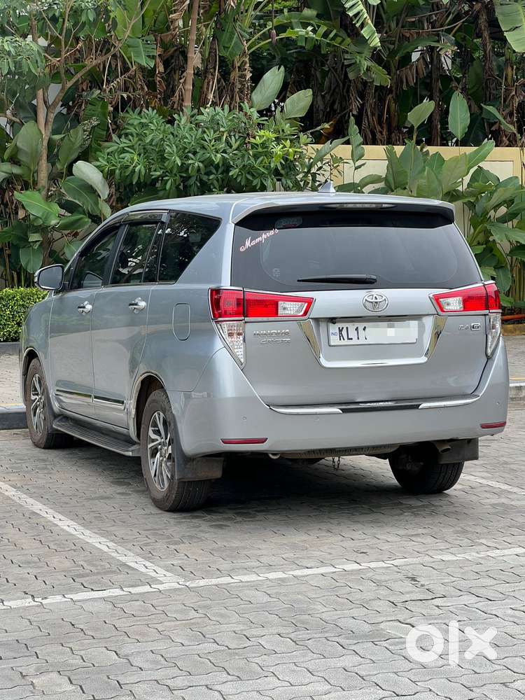 Toyota Innova Crysta [2020-ongoing] 2.4 Gx At 8 Str, 2022, Diesel