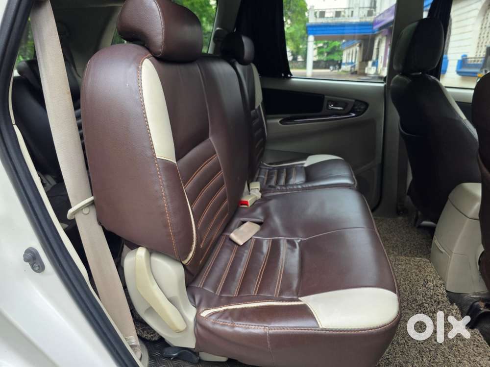 Toyota Innova 2.5 V 8 Str, 2014, Diesel