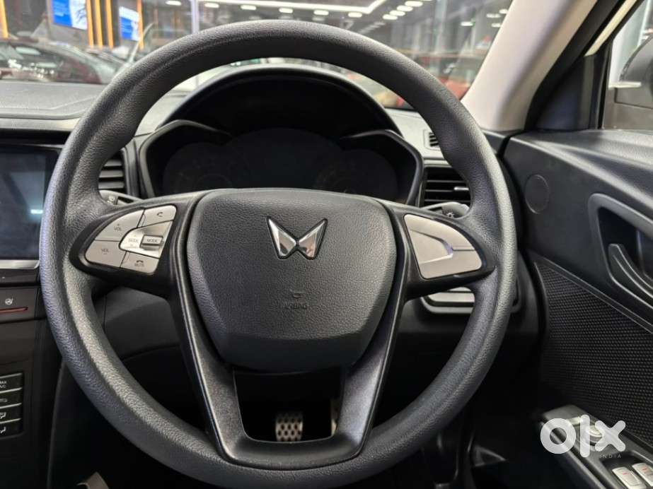 Mahindra Xuv300 W6, 2023, Petrol