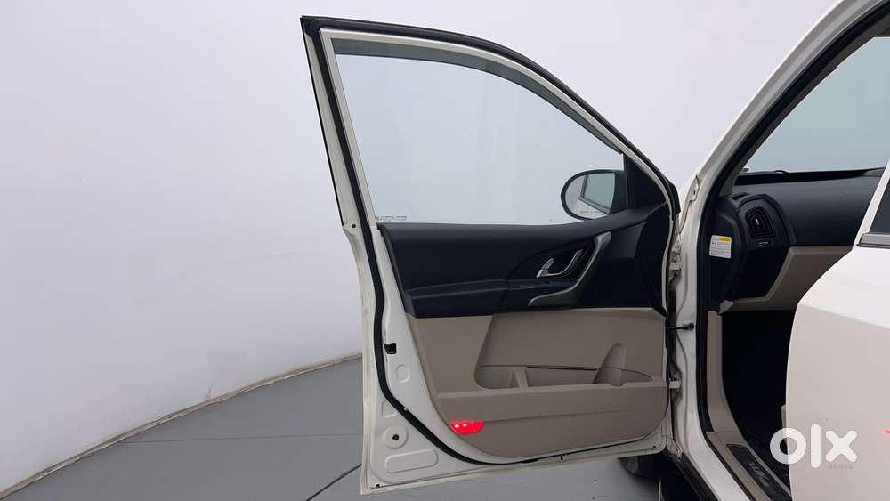 Mahindra Xuv500 W10 At, 2017, Diesel