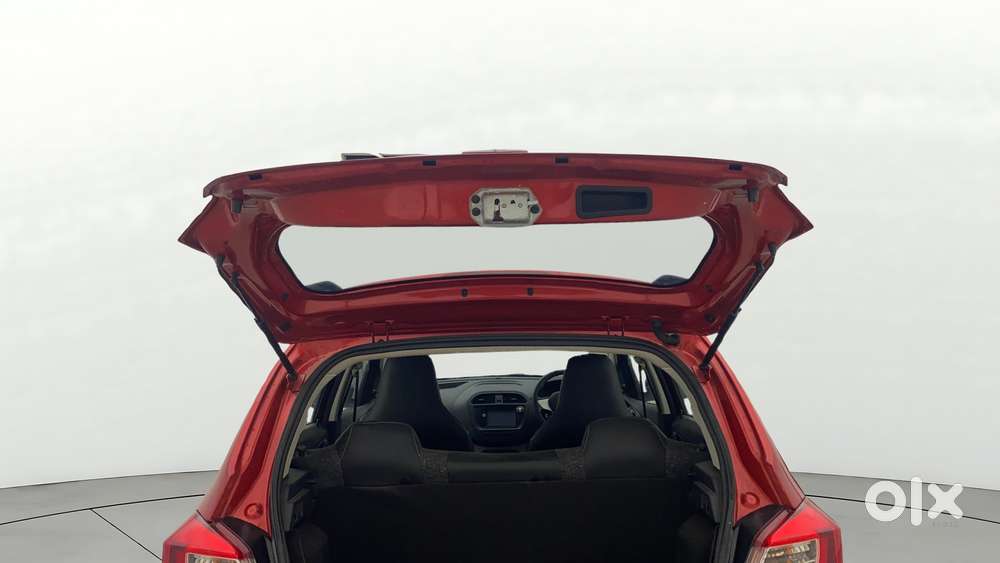 Tata Tiago Xe, 2016, Petrol