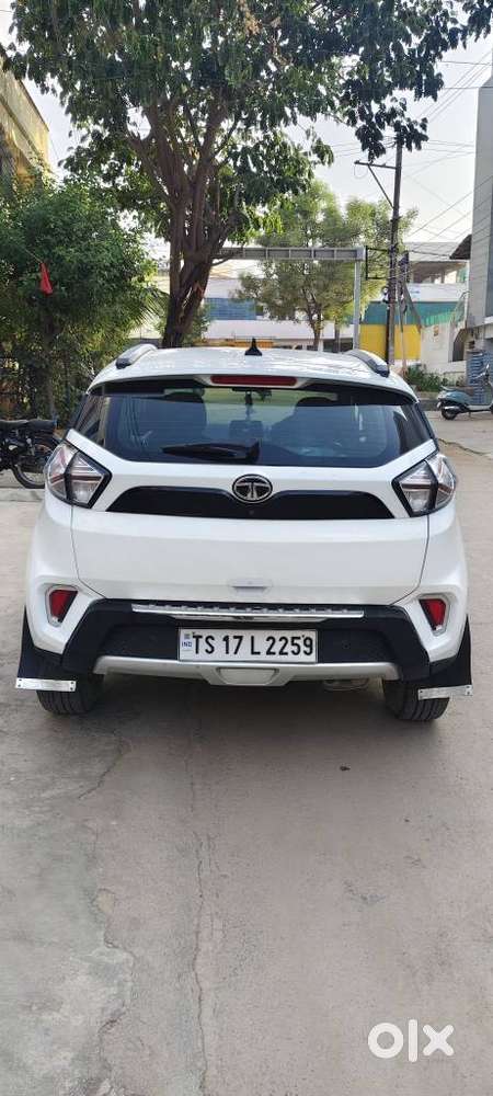 Tata Nexon 1.2 Revotron Xz Plus, 2022, Petrol