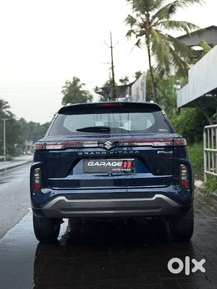 Maruti Suzuki Grand Vitara 1.5 Alpha Plus Intelligent Hybrid Ecvt, 2..