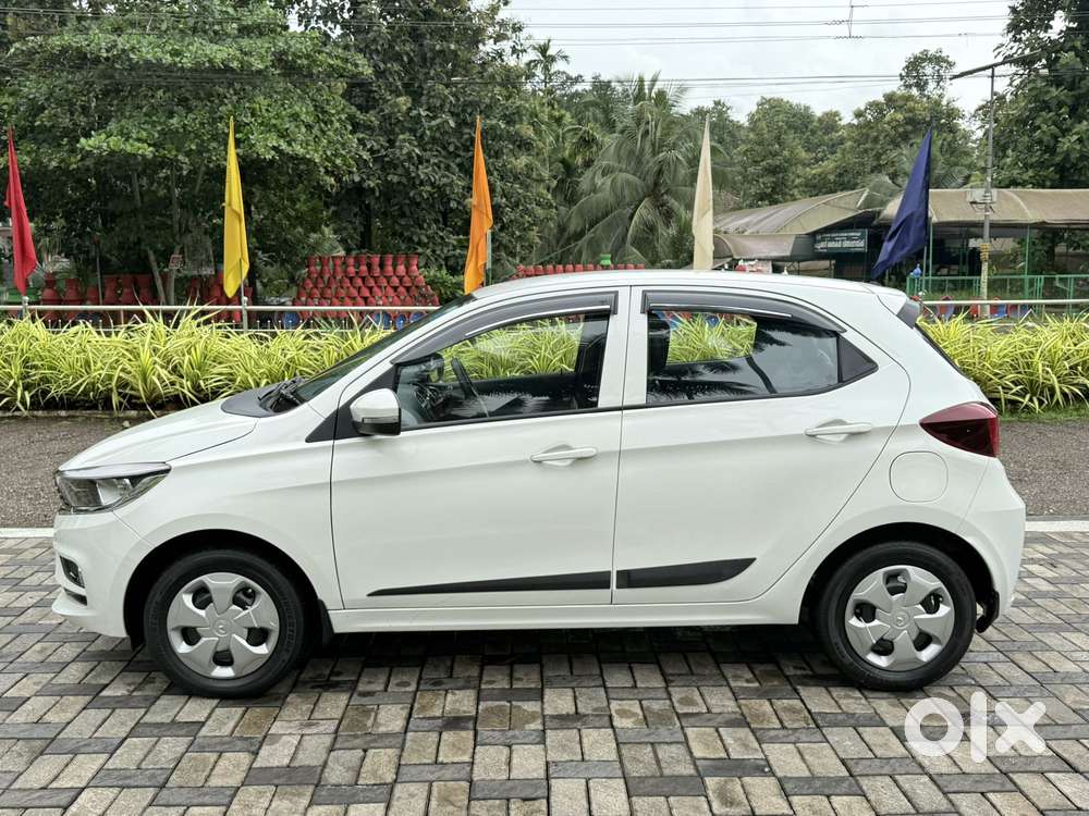 Tata Tiago 1.2 Revotron Xt (o), 2020, Petrol