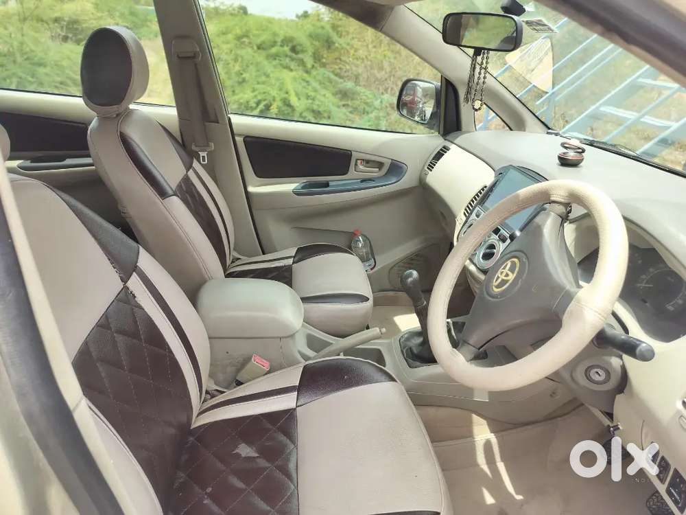 Toyota Innova 2010, 2nd Owner