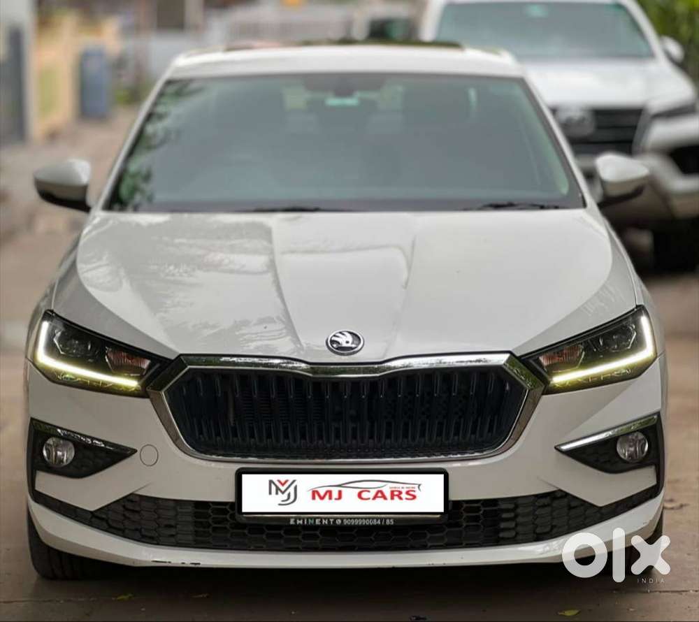 Skoda Slavia 1.5 Tsi Style At, 2023, Petrol