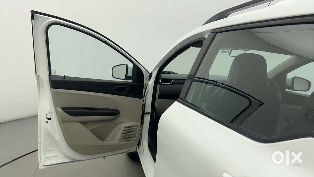 Renault Triber Rxt, 2020, Petrol