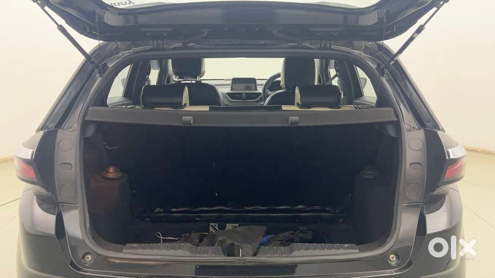 Tata Altroz 1.2 Xz Plus Dark Edition, 2022, Petrol