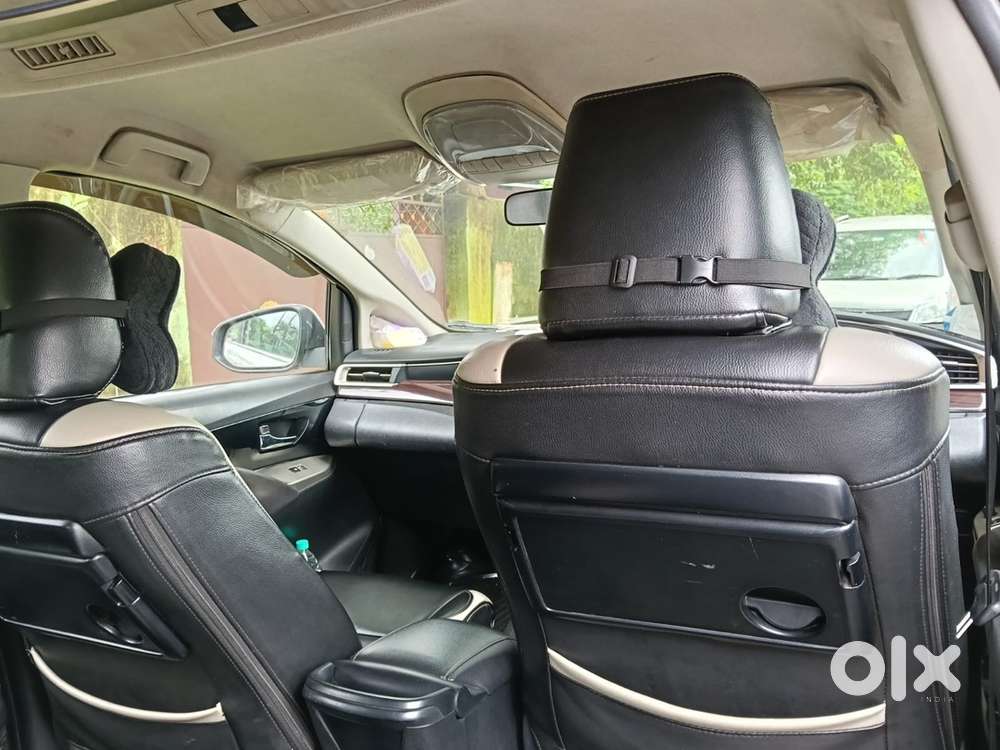 Toyota Innova Crysta 2016