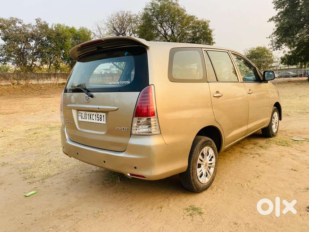 Toyota Innova 2.5 E, 2010, Diesel