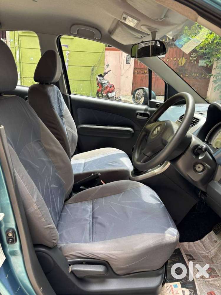 Maruti Suzuki Ritz Vxi, 2010, Petrol