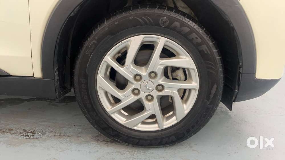 Mahindra Xuv300 W8 Amt Optional Diesel, 2023, Petrol
