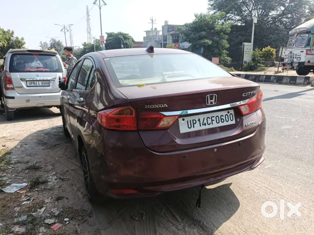 Honda City 1.5 V 2014