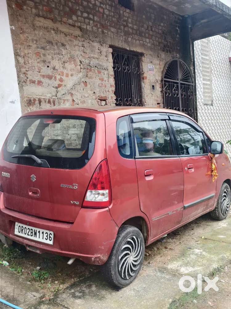 Maruti Suzuki Zen Estilo 2011