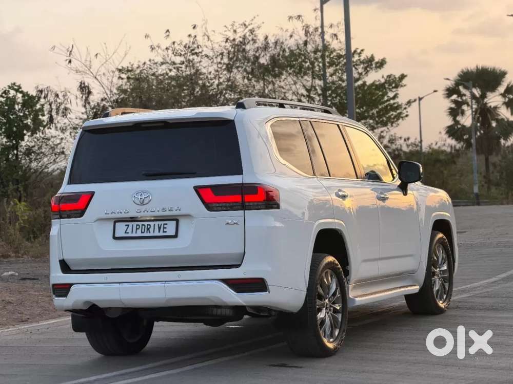 Toyota Land Cruiser 3.3 Zx Diesel, 2023, Diesel