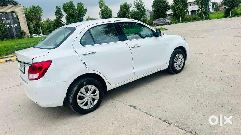 Maruti Suzuki Swift Dzire Vxi Optional, 2022, Petrol