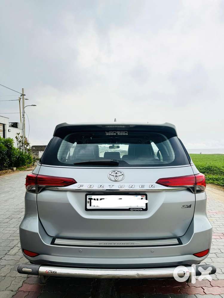 Toyota Fortuner 2.8 4wd Mt, 2017, Diesel