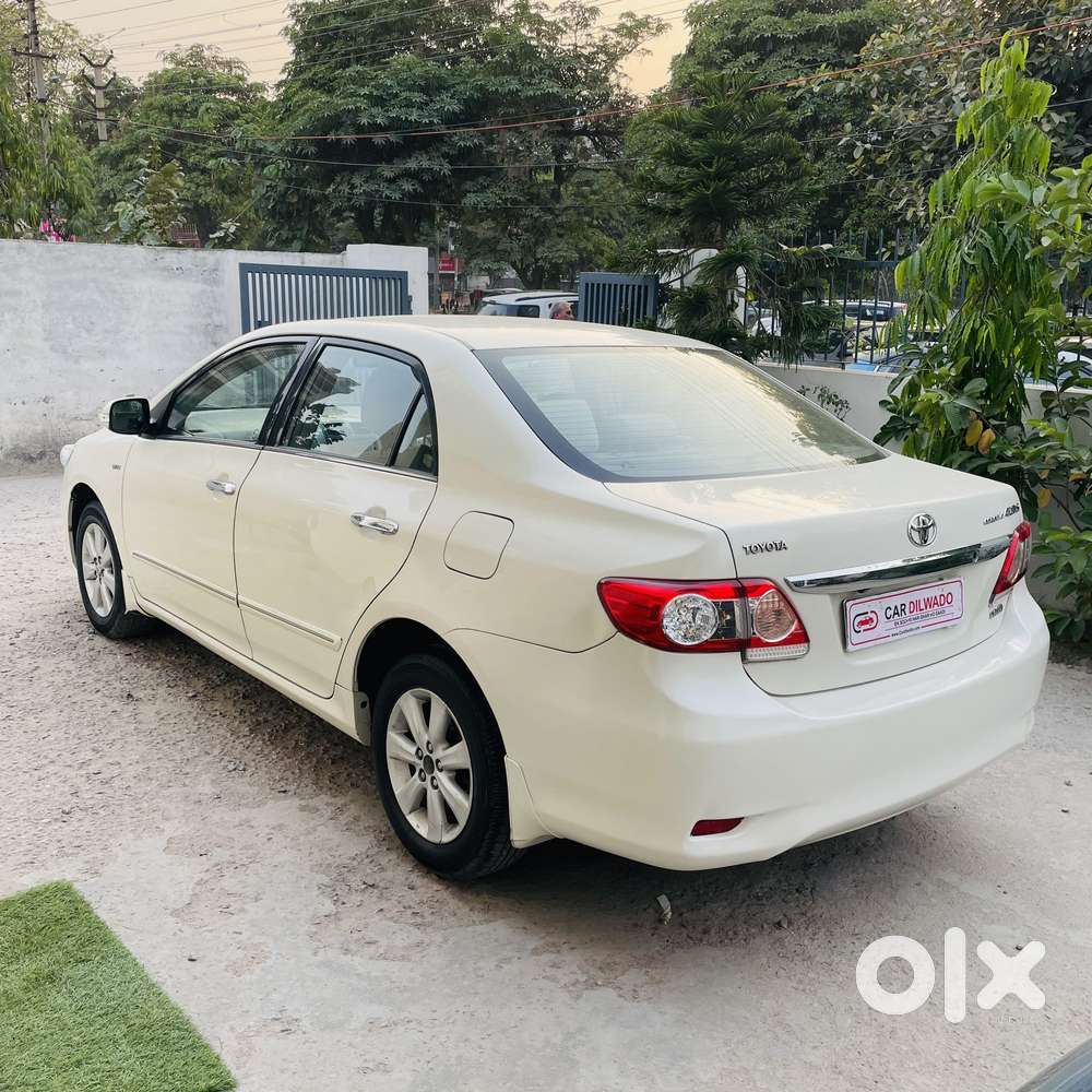 Toyota Corolla Altis 2013-2017 Vl At, 2014, Petrol