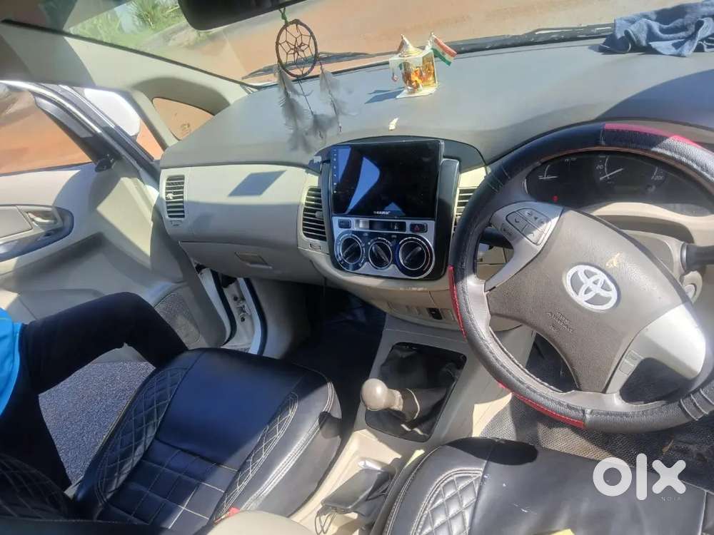 Toyota Innova 2010 Diesel Car