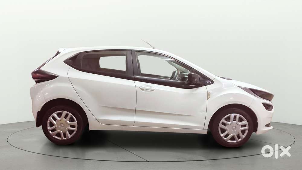 Tata Altroz 1.2 Xm Plus, 2021, Petrol
