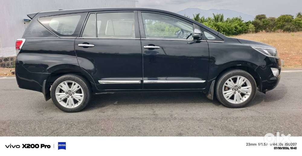 Toyota Innova Crysta 2.8z Automatic, 2018, Diesel