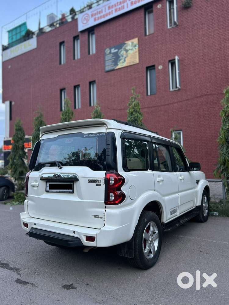 Mahindra Scorpio Classic 2.2 S 11 Mt 7 Str, 2020, Diesel