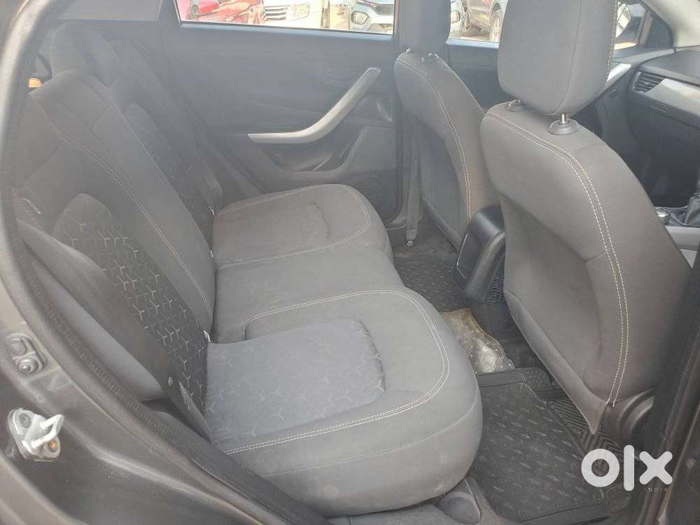 Tata Nexon 1.2 Revotron Xm (s), 2022, Petrol