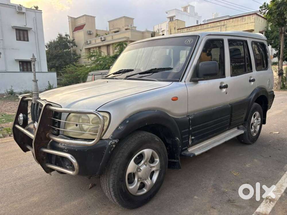 Mahindra Scorpio S4 9 Seater, 2004, Diesel
